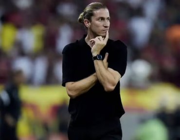 Filipe Luís viverá primeiros dias de pressão à frente do Flamengo