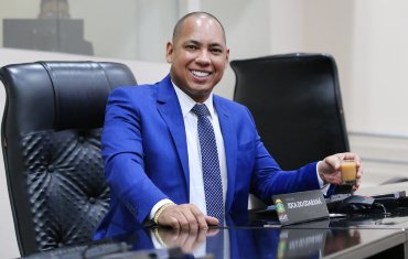 https://cdn.65news.com.br/storage/webdisco/2025/05/20/370x278/32f25603aa9447295cc66ef574743e18.jpg