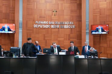 https://cdn.65news.com.br/storage/webdisco/2025/05/23/370x278/5ba0c9b028dbc79f2492c9332b5e3893.jpg