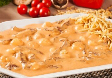 Strogonoff de frango na panela de pressão: Prático, saboroso e rápido