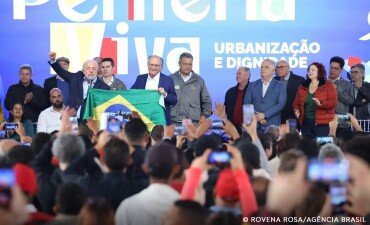 https://cdn.65news.com.br/storage/webdisco/2025/07/26/370x278/daae05f4a6ef6072d70b5d7f58db67d3.jpg