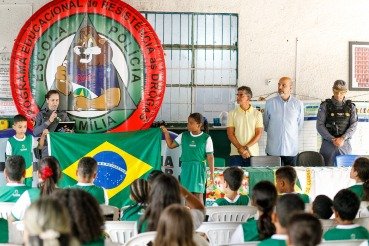 https://cdn.65news.com.br/storage/webdisco/2025/08/04/370x278/4f524826a6c7b3cbed8f5d1f348778b7.jpg