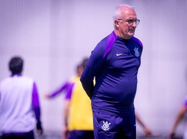 Dorival quebra a cabeça para montar meio-campo do Corinthians contra o Flu