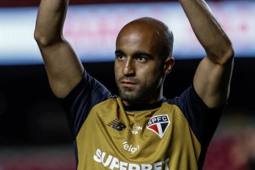 Lucas Moura fala em “calendário puxado” e bom momento na temporada