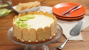 Torta de Vovó: torta de limão com merengue 