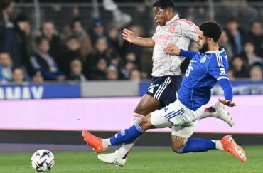 Técnico do Lyon admite conversar com Endrick após derrota para o Strasbourg 